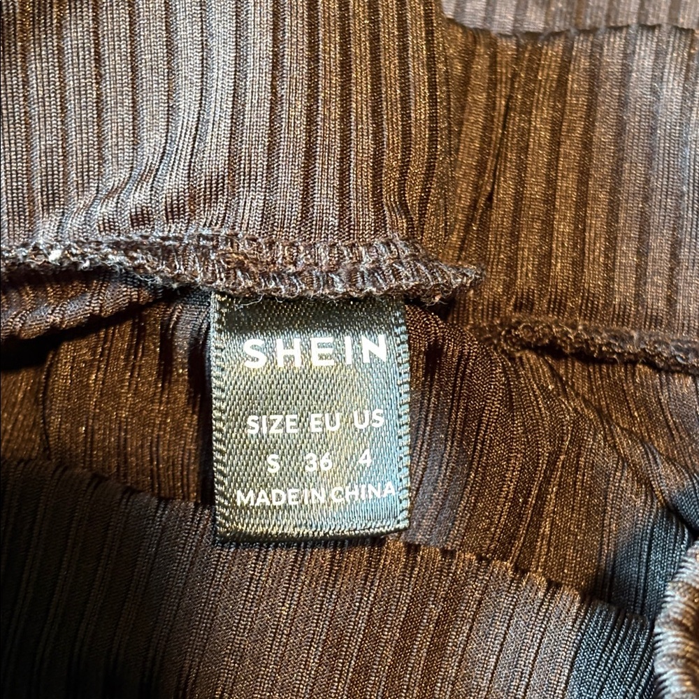 Shein skirt - Picture 7 of 7